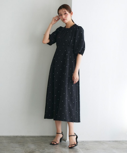 Pierrot（ピエロ）の「リップルドットフレアワンピース（ワンピース・レディース・ブラック/オフホワイト・PM/M/L）」の21枚目の写真