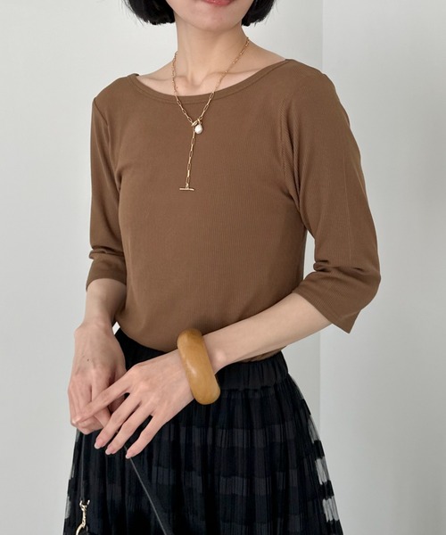 Doux archives（ドゥアルシーヴ）の「バックオープン５分袖カットソー（Tシャツ/カットソー・レディース・ブラウン/グレー/その他1/ネイビー・FREE）」の2枚目の写真