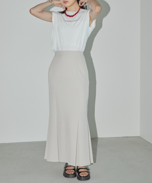 Aunt Marie's(アントマリーズ)の「タックマーメイドロングスカート(スカート・レディース・サンドベージュ/ライム/ブラック/チャコールグレー・マルチサイズ)」の6枚目の写真