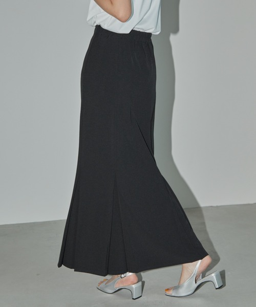 Aunt Marie's(アントマリーズ)の「タックマーメイドロングスカート(スカート・レディース・サンドベージュ/ライム/ブラック/チャコールグレー・マルチサイズ)」の22枚目の写真