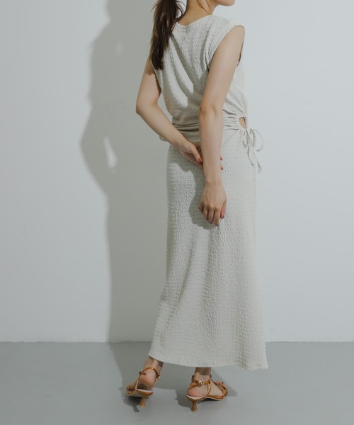HEYUMM（ヘユム）の「サイドホールジャガードカットワンピース（ワンピース・レディース・ブルー/アイボリー/ブラック・ONE）」の9枚目の写真