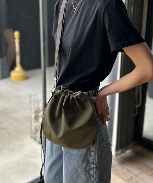 Kotoe(コトエ)の「再入荷ナシ 【UNISEX】 ナイロンミニショルダーバッグ(ショルダーバッグ・レディース・カーキ/ブラック/イエロー・FREE)」の19枚目の写真