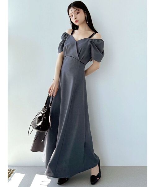 RESEXXY（リゼクシー）の「ダブルストラップフレアワンピース（ワンピース・レディース・ブラウン/チャコールグレー/アイボリー・SMALL/MEDIUM）」の4枚目の写真