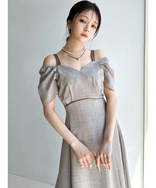 RESEXXY（リゼクシー）の「ダブルストラップフレアワンピース（ワンピース・レディース・ブラウン/チャコールグレー/アイボリー・SMALL/MEDIUM）」の18枚目の写真