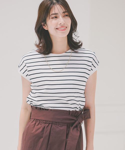 Elura（エルーラ）の「サマ見えフレンチTシャツ/109205（Tシャツ/カットソー・レディース・ホワイト/ブラック/グレイッシュベージュ/ホワイト系その他6/ブラック系その他・SMALL/MEDIUM/LARGE）」の4枚目の写真