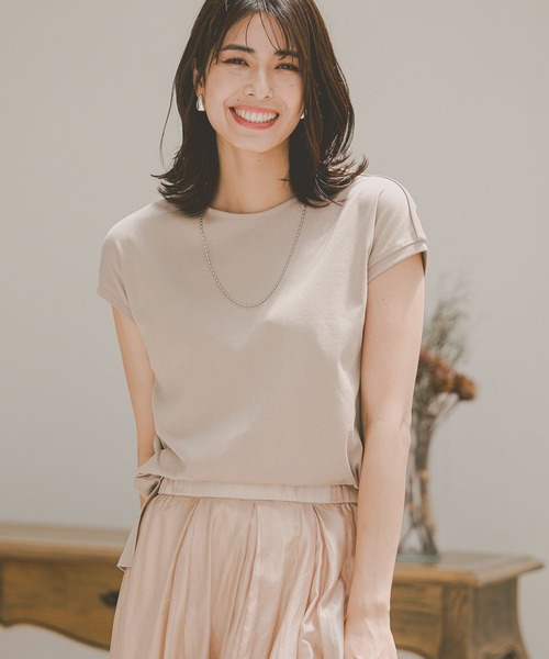 Elura（エルーラ）の「サマ見えフレンチTシャツ/109205（Tシャツ/カットソー・レディース・ホワイト/ブラック/グレイッシュベージュ/ホワイト系その他6/ブラック系その他・SMALL/MEDIUM/LARGE）」の5枚目の写真