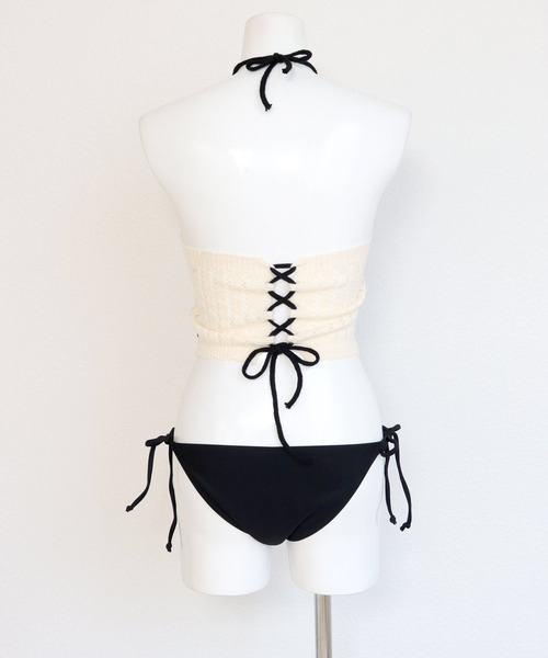 OSYAREVO（オシャレボ）の「ハイネックホルターネック ニット ビキニ 水着 レディース（水着・レディース・ブラック×ホワイト・MEDIUM/LARGE/X-LARGE）」の17枚目の写真