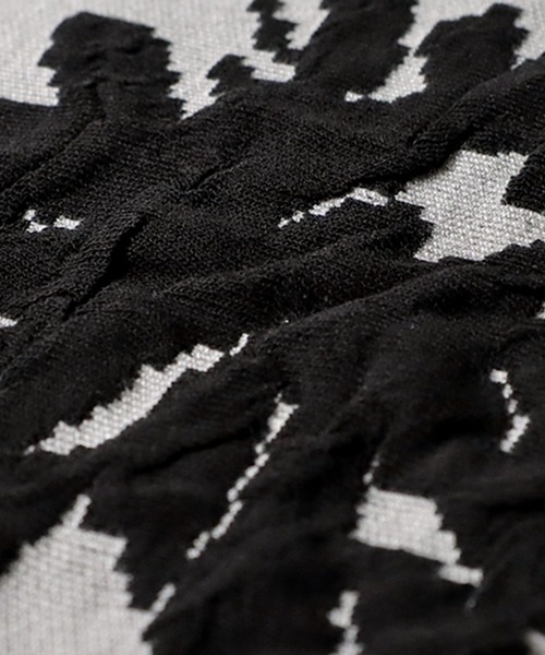 antiqua(アンティカ)の「花柄ドルマンカーディガン(カーディガン/ボレロ・レディース・ブラック/グレー・ONESIZE)」の6枚目の写真