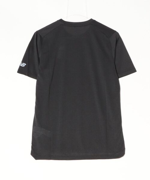 NEW BALANCE(ニューバランス)の「Athletics グラフィック ショートスリーブTシャツ(Tシャツ/カットソー・メンズ・ブラック・SMALL/MEDIUM/LARGE/X-LARGE/XX-LARGE)」の5枚目の写真
