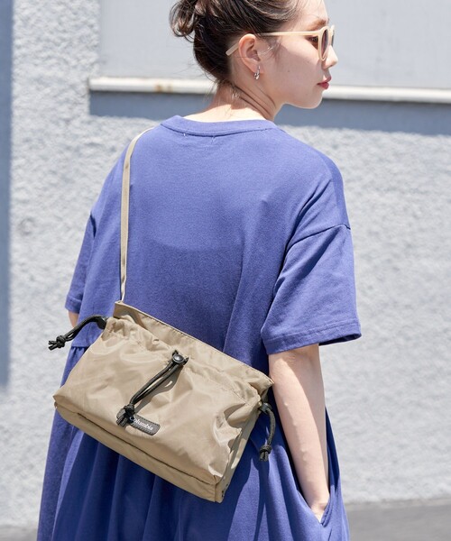 FREAK'S STORE（フリークスストア）の「Columbia/コロンビア 限定展開　JUMP CREEK SHOULDER（ショルダーバッグ・巾着バッグ）（ショルダーバッグ・レディース・ブラック/オリーブ/ベージュ・ONE SIZE/ONESIZE）」の13枚目の写真