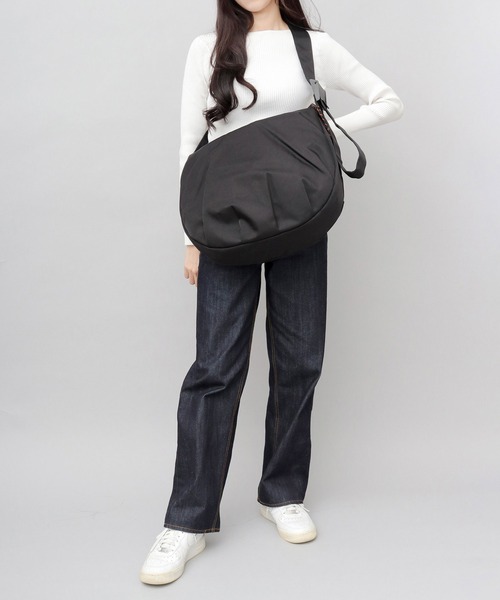 universal products ショルダーバッグ 大容量 universal products ショルダーバッグ 大容量