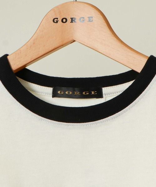 GORGE(ゴージ)の「英字配色Tシャツ(Tシャツ/カットソー・レディース・オフホワイト/ブラック/ピンク系その他・F)」の5枚目の写真