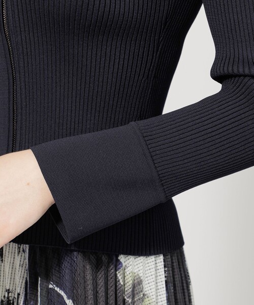 EPOCA（エポカ）の「ココテック ライダースニットジャケット（ライダースジャケット・レディース・グレー系その他/ネイビー・40）」の4枚目の写真