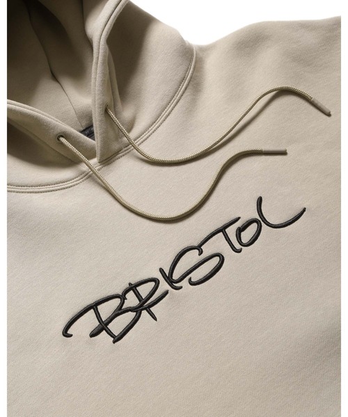 F.C.Real Bristol（エフシーレアルブリストル）の「EMBROIDERY TAGGING 