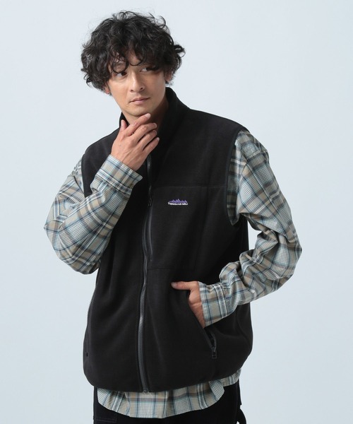 THOUSAND MILE（サウザンドマイル）の「【THOUSAND MILE(サウザンドマイル)】別注フリースベスト（ベスト・メンズ・ブラック/ベージュ・LARGE/MEDIUM）」の2枚目の写真