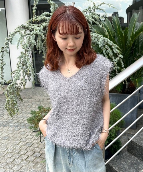 DOUBLE NAME（ダブルネーム）の「フェザーVネックベスト（ベスト・レディース・ブルー/グレー・FREE）」の8枚目の写真