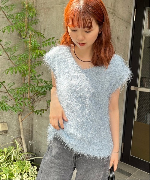 DOUBLE NAME（ダブルネーム）の「フェザーVネックベスト（ベスト・レディース・ブルー/グレー・FREE）」の10枚目の写真