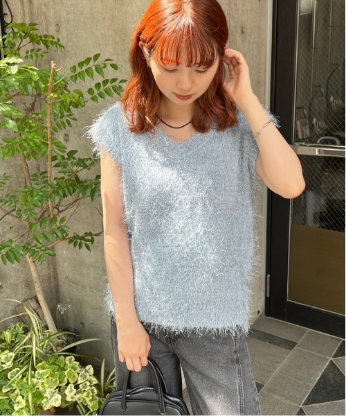 DOUBLE NAME（ダブルネーム）の「フェザーVネックベスト（ベスト・レディース・ブルー/グレー・FREE）」の11枚目の写真