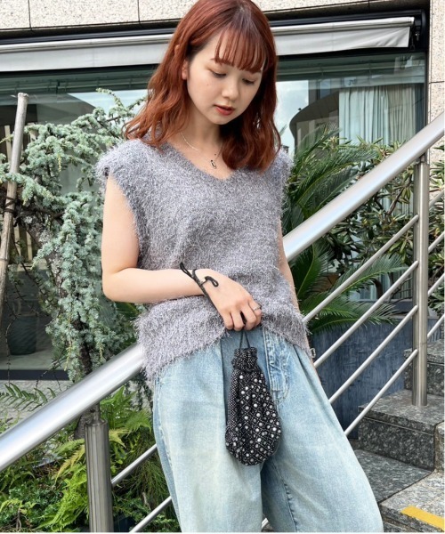 DOUBLE NAME（ダブルネーム）の「フェザーVネックベスト（ベスト・レディース・ブルー/グレー・FREE）」の19枚目の写真