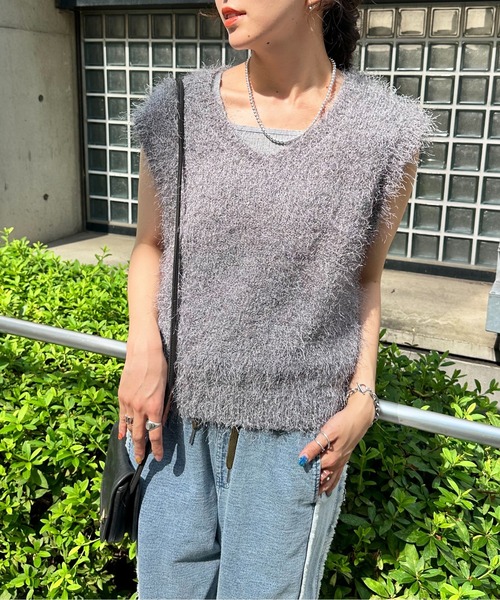 DOUBLE NAME（ダブルネーム）の「フェザーVネックベスト（ベスト・レディース・ブルー/グレー・FREE）」の18枚目の写真