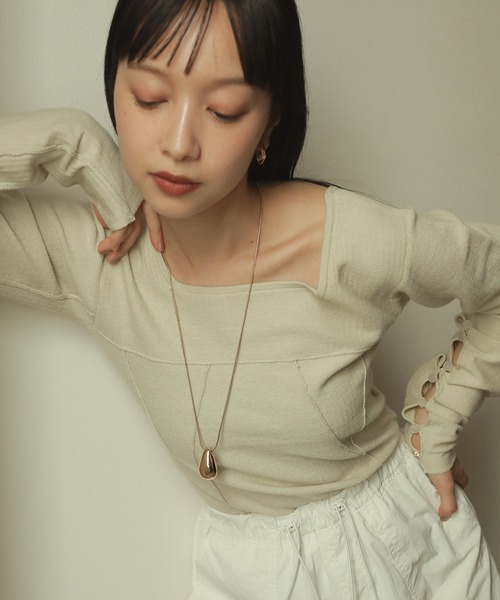 voov（ブーブ）の「シンプル ビッグ ドロップモチーフ ロングネックレス（ネックレス・レディース・シルバー/ゴールド・フリー）」の6枚目の写真