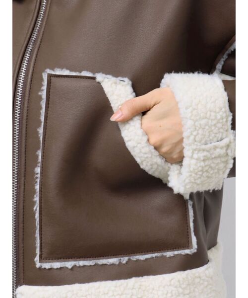 EMODA（エモダ）の「ショートフェイクムートンブルゾン（ブルゾン・レディース・ブラウン/ブラック/アイボリー・FREE）」の17枚目の写真