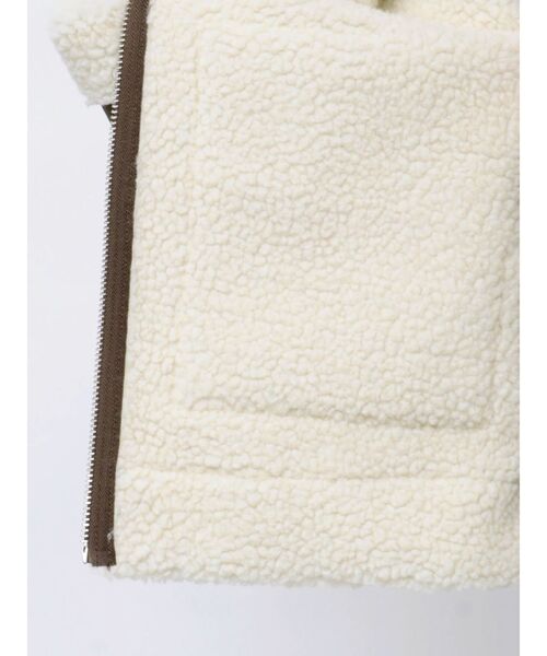 EMODA（エモダ）の「ショートフェイクムートンブルゾン（ブルゾン・レディース・ブラウン/ブラック/アイボリー・FREE）」の18枚目の写真