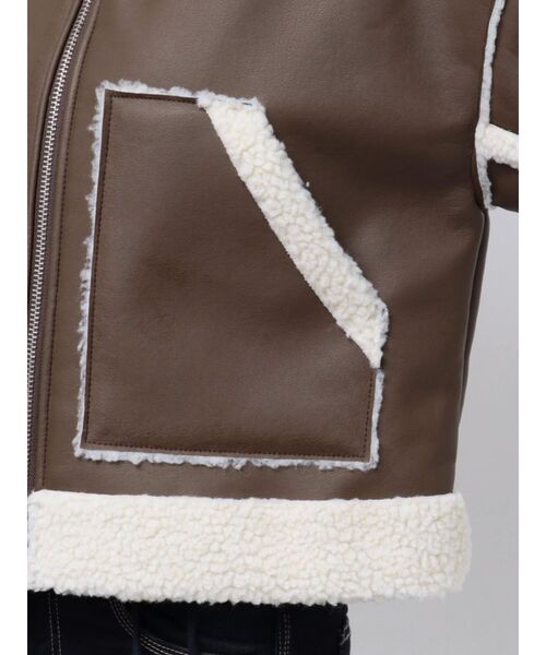 EMODA（エモダ）の「ショートフェイクムートンブルゾン（ブルゾン・レディース・ブラウン/ブラック/アイボリー・FREE）」の19枚目の写真