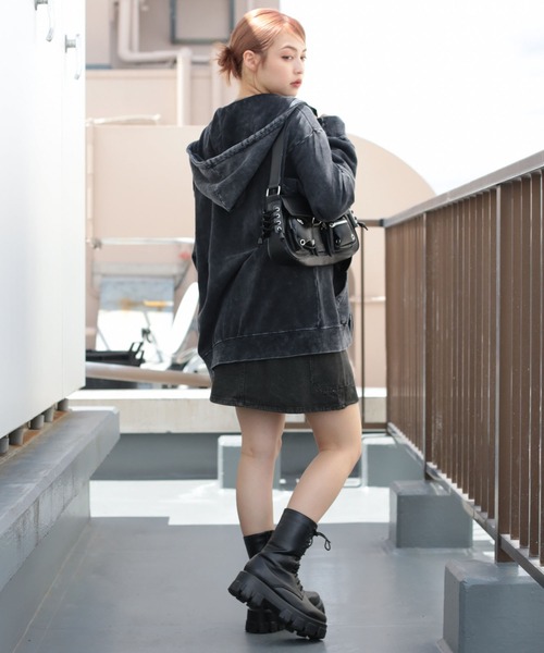 SPINNS（スピンズ）の「グランジ/裏起毛であったかいジップパーカーCHELSEA（パーカー・メンズ・ブラック/ブラック系その他・ONESIZE）」の13枚目の写真