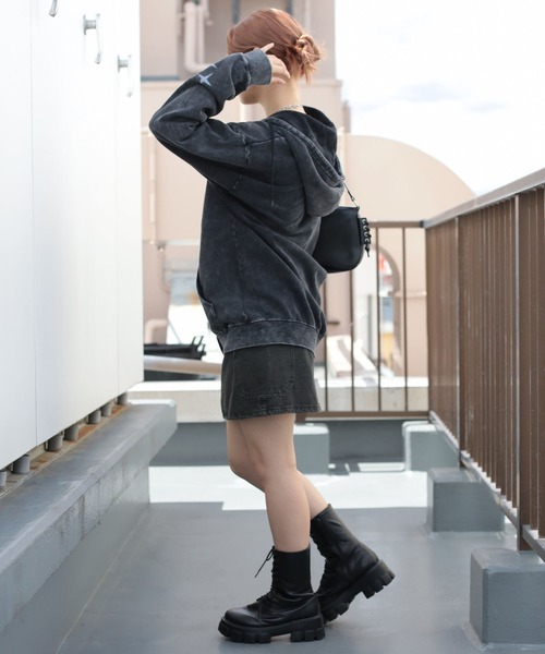 SPINNS（スピンズ）の「グランジ/裏起毛であったかいジップパーカーCHELSEA（パーカー・メンズ・ブラック/ブラック系その他・ONESIZE）」の12枚目の写真