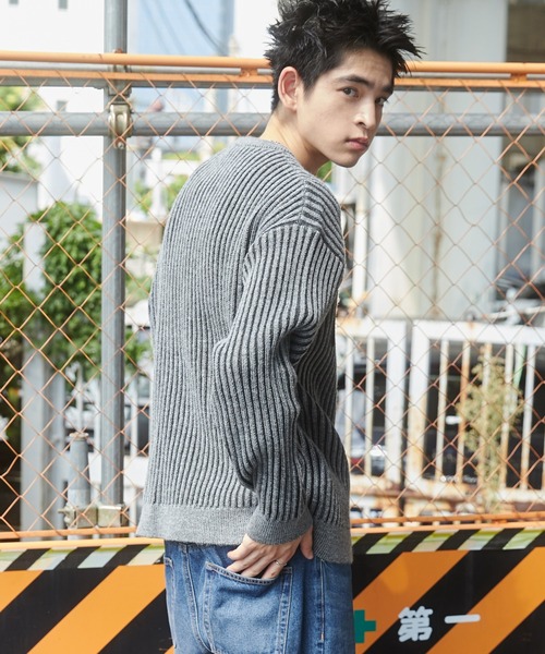 WEGO(ウィゴー)の「WEGO/ヴィンテージライクグラフィックプルオーバー(ニット/セーター・メンズ・グレー/ブラック・LARGE/MEDIUM)」の17枚目の写真