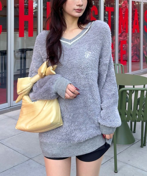 FOREVER 21(フォーエバー トゥエンティーワン)の「【2024FW】フワフワラインニットプルオーバー(ニット/セーター・レディース・ネイビー/ナチュラル/ブラック/グレー・FREE)」の8枚目の写真