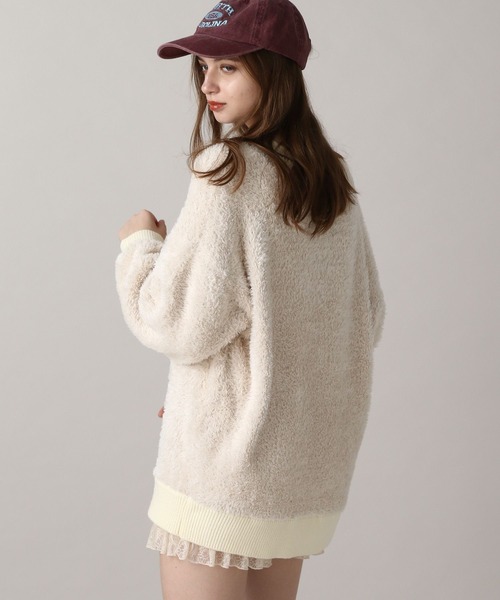 FOREVER 21(フォーエバー トゥエンティーワン)の「【2024FW】フワフワラインニットプルオーバー(ニット/セーター・レディース・ネイビー/ナチュラル/ブラック/グレー・FREE)」の16枚目の写真