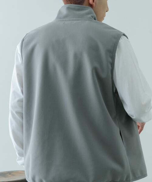 ITEMS URBANRESEARCH（アイテムズ アーバンリサーチ）の「WINDPROOF 裏フリースボンディング ベスト（ベスト・メンズ・グレー/カーキ/ブラック・MEDIUM/LARGE）」の6枚目の写真