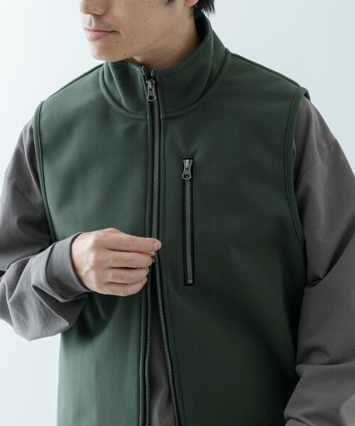 ITEMS URBANRESEARCH（アイテムズ アーバンリサーチ）の「WINDPROOF 裏フリースボンディング ベスト（ベスト・メンズ・グレー/カーキ/ブラック・MEDIUM/LARGE）」の10枚目の写真