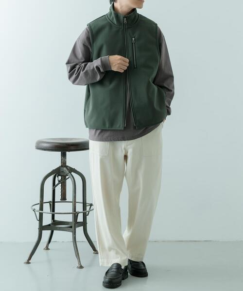 ITEMS URBANRESEARCH（アイテムズ アーバンリサーチ）の「WINDPROOF 裏フリースボンディング ベスト（ベスト・メンズ・グレー/カーキ/ブラック・MEDIUM/LARGE）」の13枚目の写真