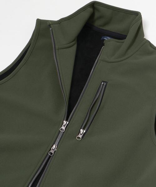 ITEMS URBANRESEARCH（アイテムズ アーバンリサーチ）の「WINDPROOF 裏フリースボンディング ベスト（ベスト・メンズ・グレー/カーキ/ブラック・MEDIUM/LARGE）」の21枚目の写真