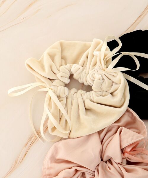 MAJESTIC LEGON（マジェスティックレゴン）の「リボンモチーフシュシュ（シュシュ・レディース・アイボリー/ブラック/ピンク・FREE）」の7枚目の写真