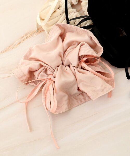 MAJESTIC LEGON（マジェスティックレゴン）の「リボンモチーフシュシュ（シュシュ・レディース・アイボリー/ブラック/ピンク・FREE）」の8枚目の写真