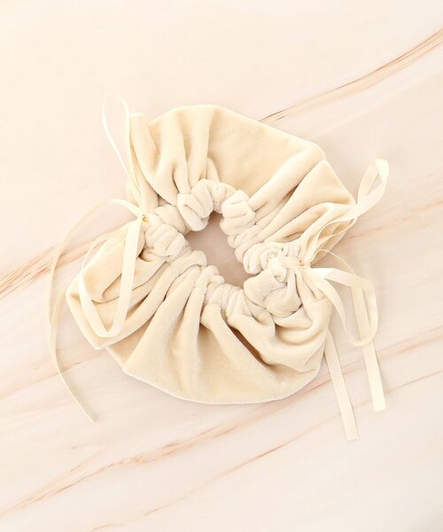 MAJESTIC LEGON（マジェスティックレゴン）の「リボンモチーフシュシュ（シュシュ・レディース・アイボリー/ブラック/ピンク・FREE）」の9枚目の写真