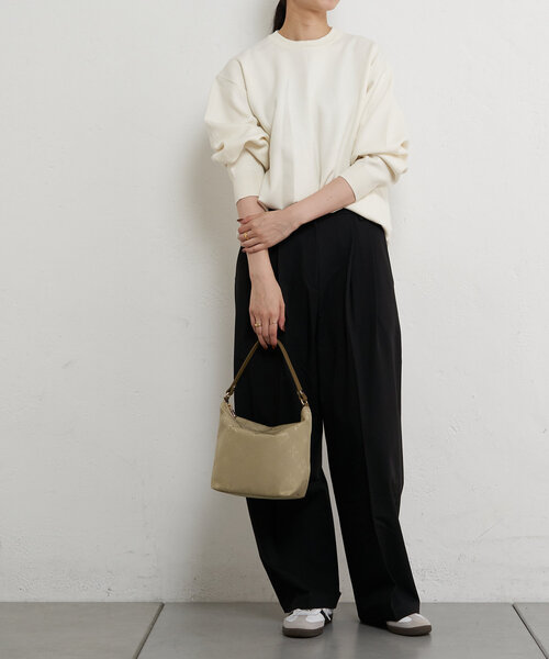 russet（ラシット）の「[弱撥水]シンプルショルダーバッグ(CE-1449