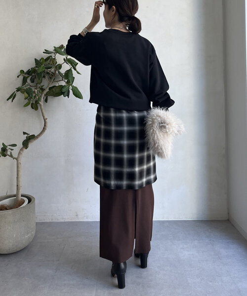 DouDou(ドゥドゥ)の「【WEB限定】サガラ刺繍スウエット(Tシャツ/カットソー・レディース・ブルー/グレー/アイボリー/ブラック・FREE)」の18枚目の写真