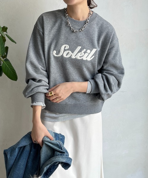 DouDou(ドゥドゥ)の「【WEB限定】サガラ刺繍スウエット(Tシャツ/カットソー・レディース・ブルー/グレー/アイボリー/ブラック・FREE)」の3枚目の写真
