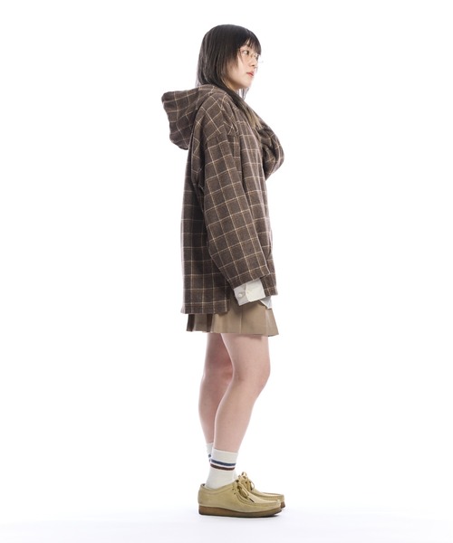 THE BOLDMAN（ザ ボールドマン）の「Check Shirt Hoodie  / チェックシャツフーディー（パーカー・メンズ・ベージュ/グレー・LARGE/MEDIUM）」の5枚目の写真