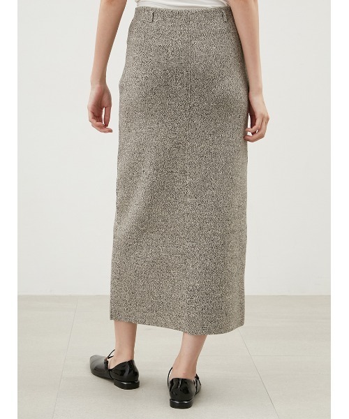 Mila Owen(ミラオーウェン)の「ループデザイン後ベンツストレートニットスカート(スカート・レディース・ライトベージュ/ブラック/その他・0/1)」の6枚目の写真