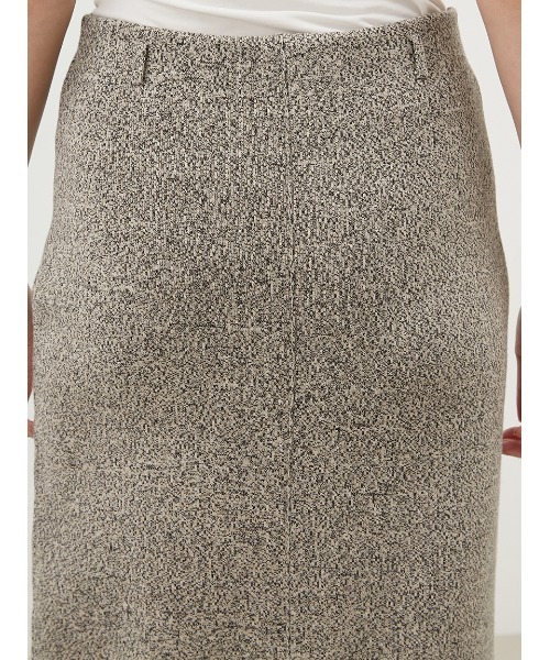 Mila Owen(ミラオーウェン)の「ループデザイン後ベンツストレートニットスカート(スカート・レディース・ライトベージュ/ブラック/その他・0/1)」の9枚目の写真