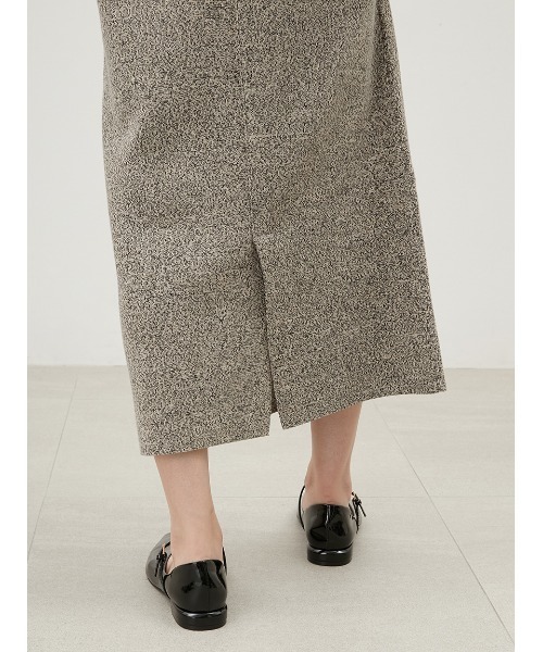 Mila Owen(ミラオーウェン)の「ループデザイン後ベンツストレートニットスカート(スカート・レディース・ライトベージュ/ブラック/その他・0/1)」の10枚目の写真