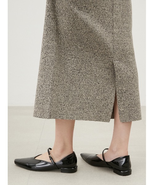 Mila Owen(ミラオーウェン)の「ループデザイン後ベンツストレートニットスカート(スカート・レディース・ライトベージュ/ブラック/その他・0/1)」の11枚目の写真