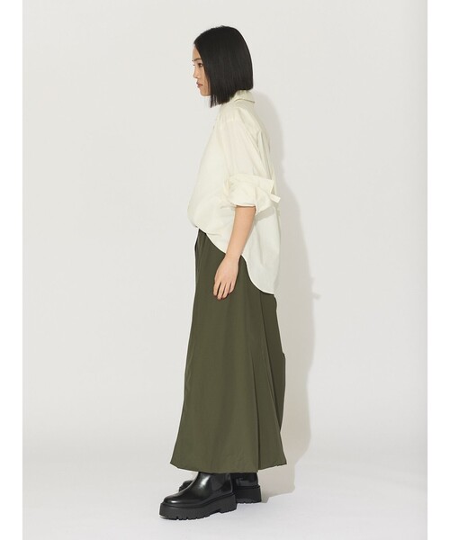 MIDIUMISOLID(ミディウミソリッド)の「MIDIUMISOLID for Ladies ストラップカフスシャツ(RELAX)(シャツ/ブラウス・レディース・アイボリー/カーキ/ブラック・FREE)」の13枚目の写真