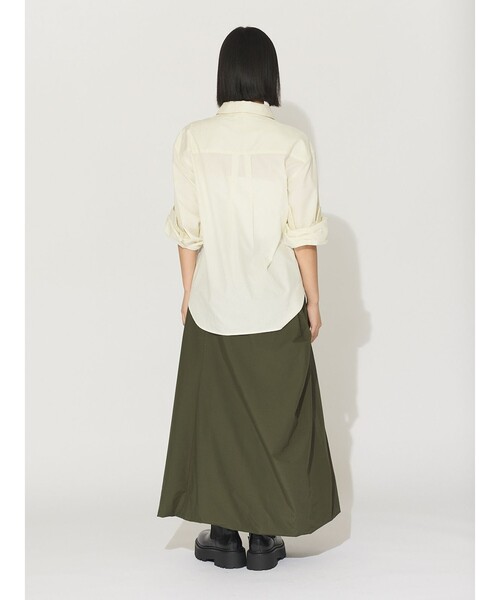 MIDIUMISOLID(ミディウミソリッド)の「MIDIUMISOLID for Ladies ストラップカフスシャツ(RELAX)(シャツ/ブラウス・レディース・アイボリー/カーキ/ブラック・FREE)」の14枚目の写真